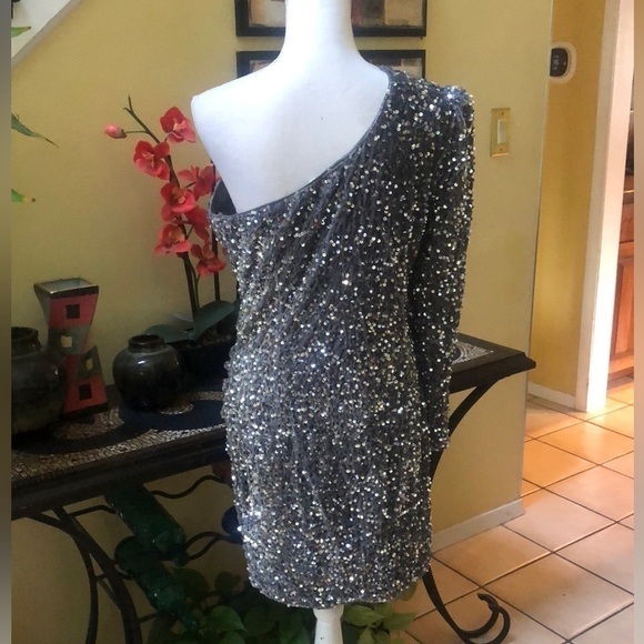 Vintage One Shoulder Glamorous Long Sleeve Sequins Grey Body con Mini Dress NWOT - Picture 8 of 16